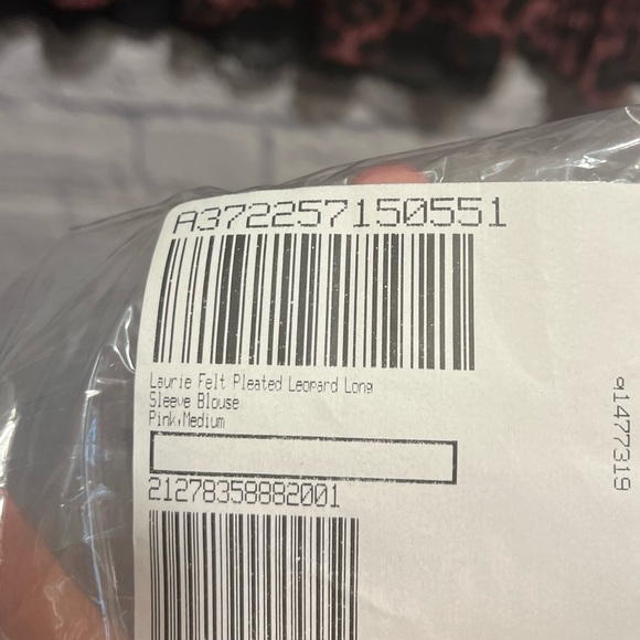 NWOT Laurie Felt Leopard Shirt Medium - Picture 5 of 5